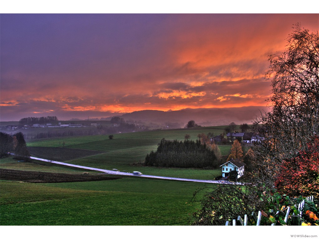 WOW_FEUER üBER`M HAUSRUCK1